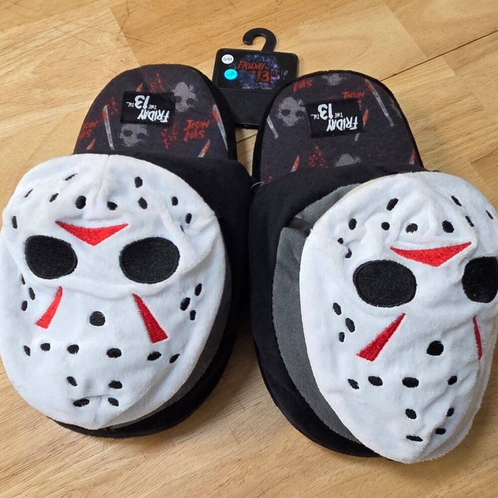 Friday the 13th Jason Voorhees Plush Slippers S M NWT Horror Movie Bioworld